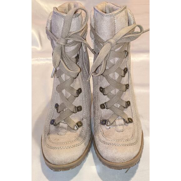 Decree Women's Beige Vegan Suede Ankle Boots Side Zip Size 7.5 M 3.25" Heels - Picture 3 of 12